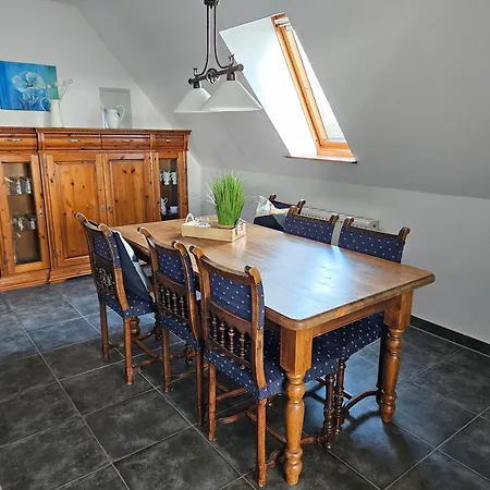 아파트 Ferienwohnung Leuchtturmblick 펠웜